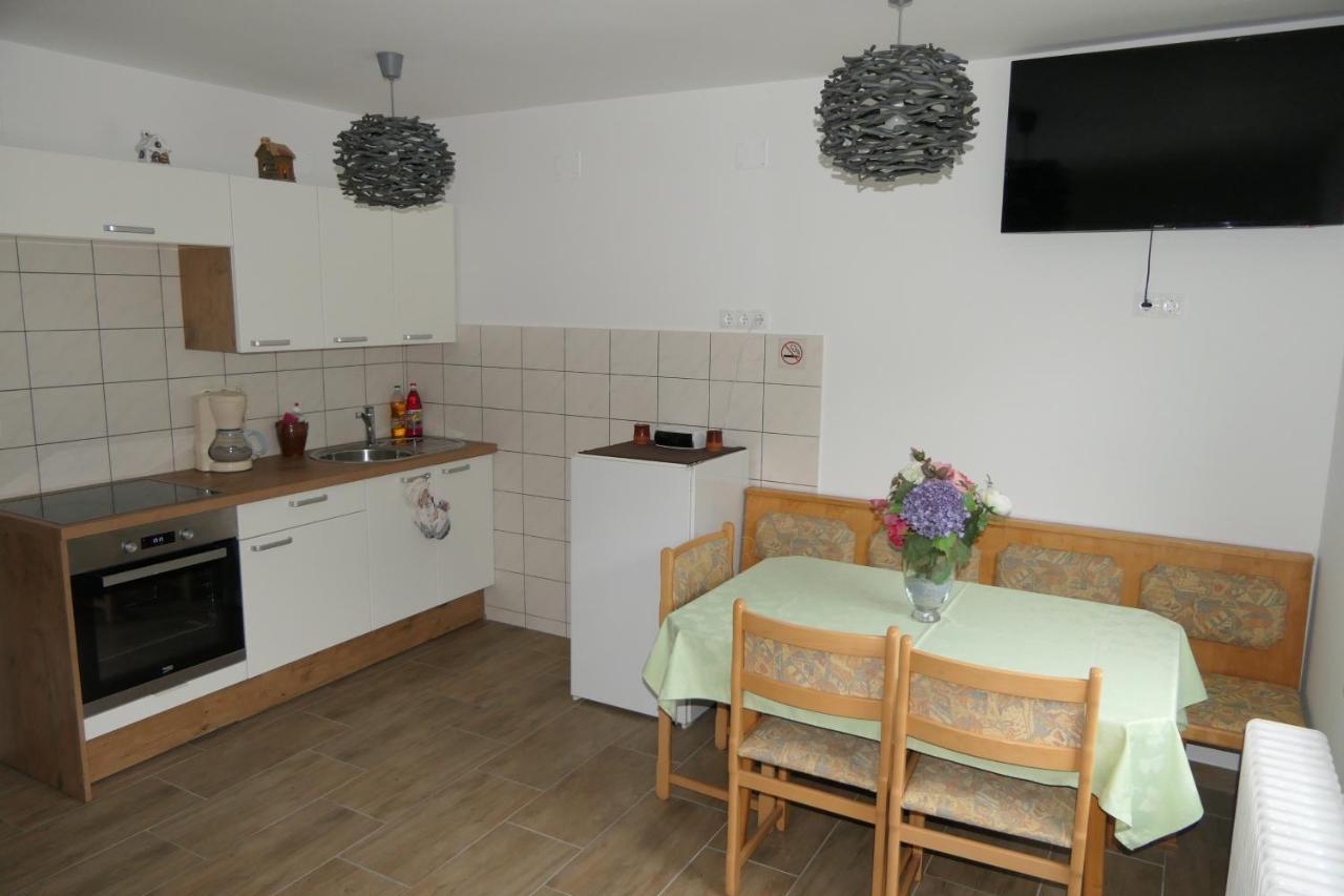 Apartments And Rooms Brunko Bled Bagian luar foto